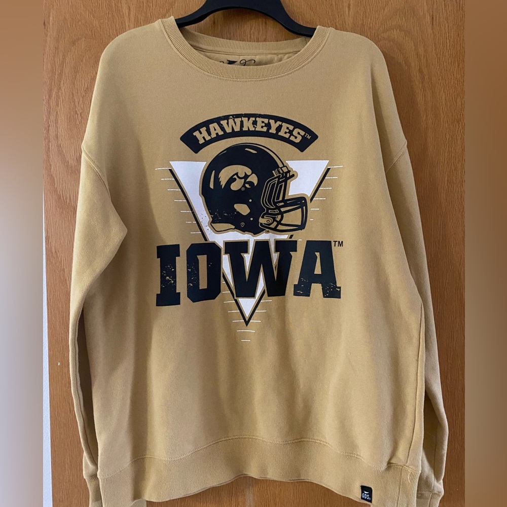 Gameday Social Iowa Hawkeyes Yellow Sweater